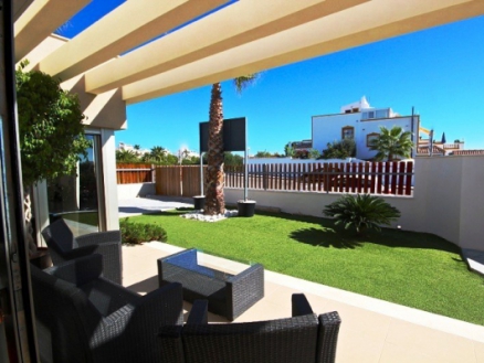 Villa for sale in town, Alicante 237442