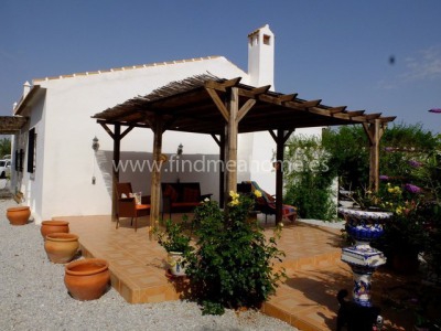 Oria property: Villa for sale in Oria 239923