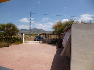 Hondon De Los Frailes property: Villa for sale in Hondon De Los Frailes, Alicante 240350