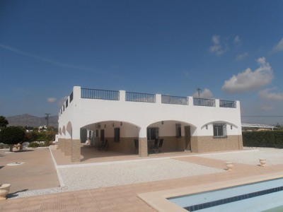 Albatera property: Villa with 4 bedroom in Albatera 240357