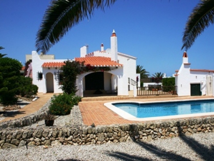 Villa for sale in town 241738