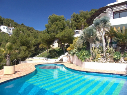 Villa for sale in town, Spain 241770