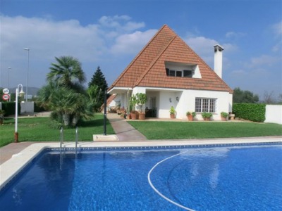 Villa for sale in town 242482