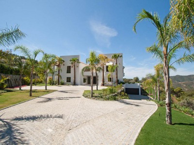 Marbella property: Villa with 6 bedroom in Marbella, Spain 243340