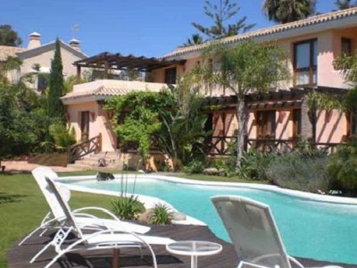 Cancelada property: Villa for sale in Cancelada, Malaga 243371