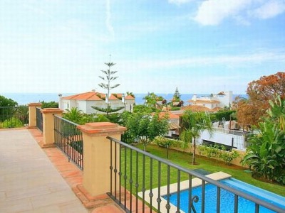 Villa with 6 bedroom in town 244284