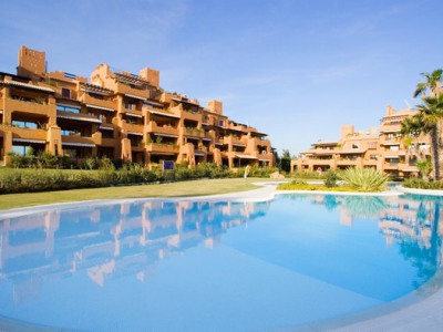 Estepona property: Apartment with 3 bedroom in Estepona 246110