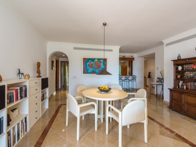 Benahavis property: Apartment for sale in Benahavis, Malaga 246373