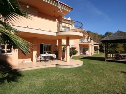 Hacienda Las Chapas property: Villa to rent in Hacienda Las Chapas, Spain 247335