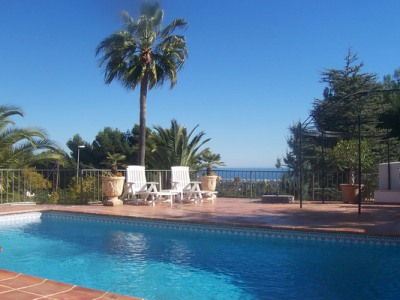 Villa for sale in town, Spain 247398