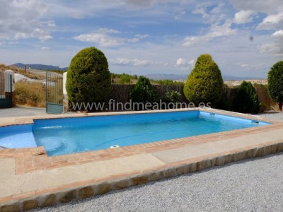 Baza property: House with 4 bedroom in Baza 247441