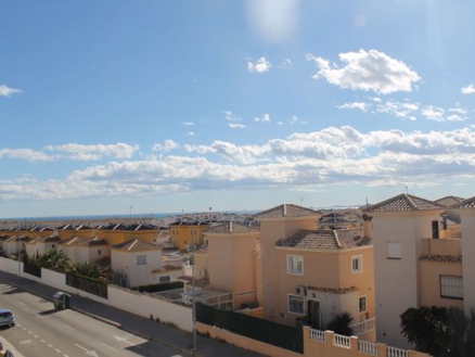 Punta Prima property: Penthouse in Alicante for sale 247740