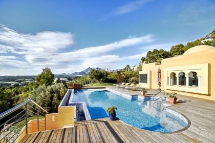 Altea property: Alicante property | 8 bedroom Villa 252415