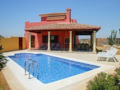 Villa for sale in town 252622