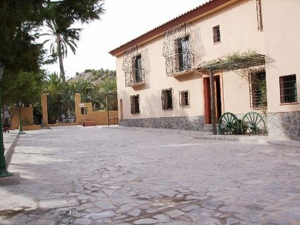 Villa for sale in town 252654