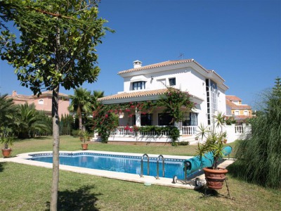 Estepona property: Villa for sale in Estepona 254510