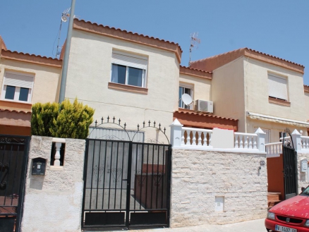 Petrer property: Alicante property | 3 bedroom Villa 255218