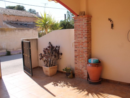 Pinoso property: Townhome with 4 bedroom in Pinoso 255275