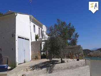 Castillo De Locubin property: Farmhouse with 4 bedroom in Castillo De Locubin 256259