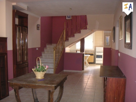 Villanueva De Algaidas property: Townhome with 4 bedroom in Villanueva De Algaidas 256371