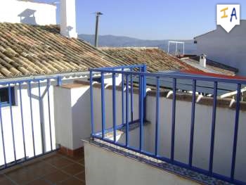 Castillo De Locubin property: Townhome with 4 bedroom in Castillo De Locubin 256408