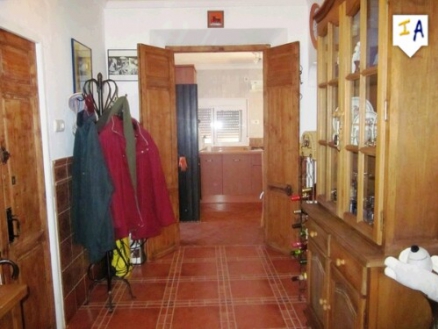 Townhome with 4 bedroom in town, Spain 256431