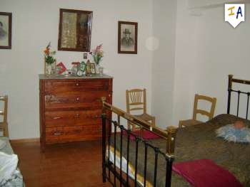 Alcala La Real property: Jaen property | 7 bedroom Townhome 256433