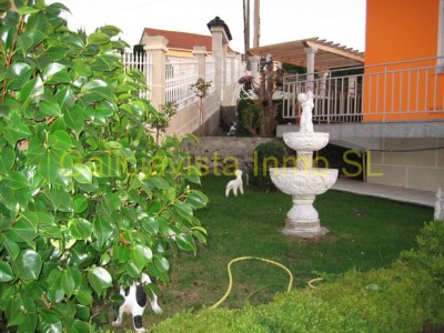 Porto Do Son property: Townhome with 5 bedroom in Porto Do Son, Spain 260520