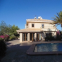 Villa for sale in town 265868