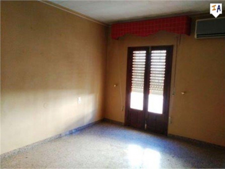 Townhome with 3 bedroom in town, Spain 266438