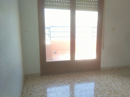 Apartment with 3 bedroom in town, Spain 267277