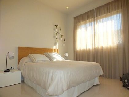 town, Spain | Villa to rent 271574