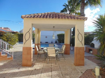 Villa with 3 bedroom in town 273028