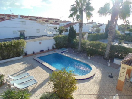 Villa for sale in town, Spain 273028