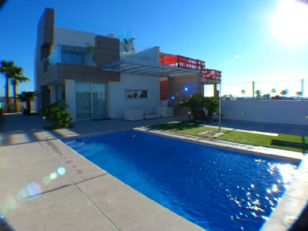 Villa for sale in town 273040