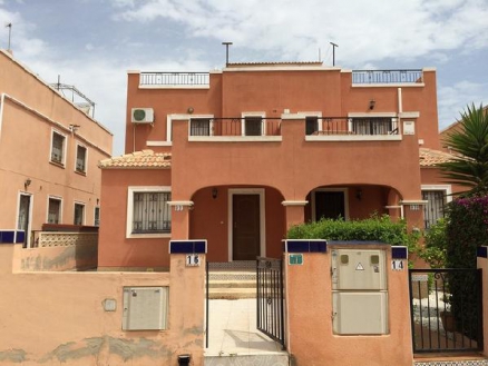 Villa for sale in town 273063