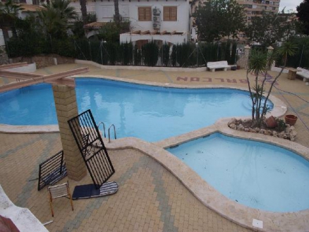 Villa for sale in town, Spain 273099