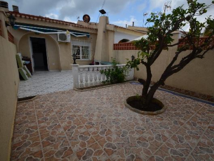 Bungalow for sale in town, Spain 273107