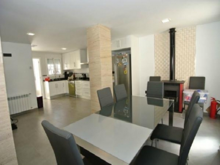 Villa with 3 bedroom in town, Spain 277073