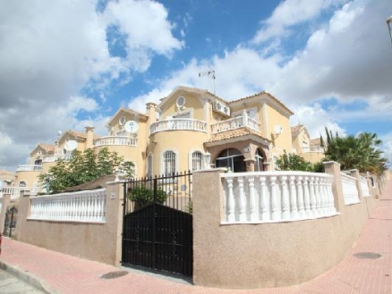 Villa with 3 bedroom in town, Spain 278737