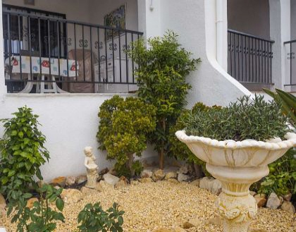 Villa for sale in town, Spain 279391