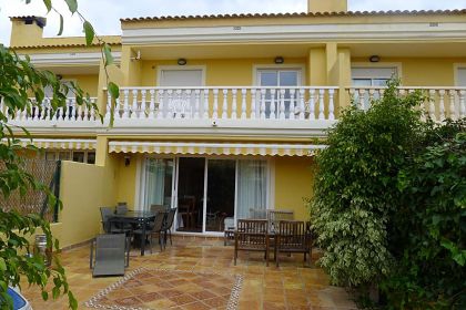 Villa for sale in town, Spain 279493