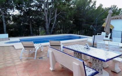 Villa for sale in town, Spain 279539