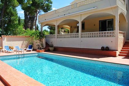 Villa for sale in town 279588