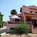 Villa for sale in town 279602