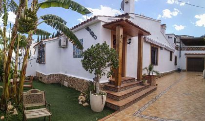 Villa for sale in town 279670