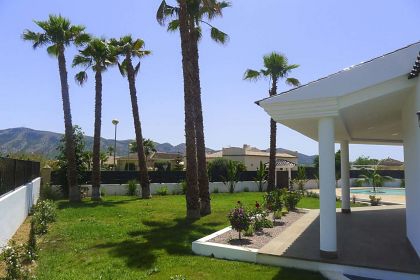 Villa for sale in town, Alicante 279702