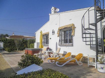 Villa for sale in town, Spain 279705