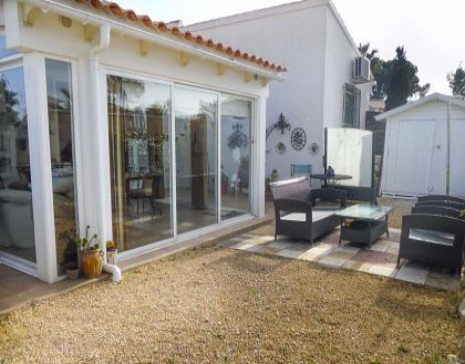 Villa for sale in town, Spain 279763