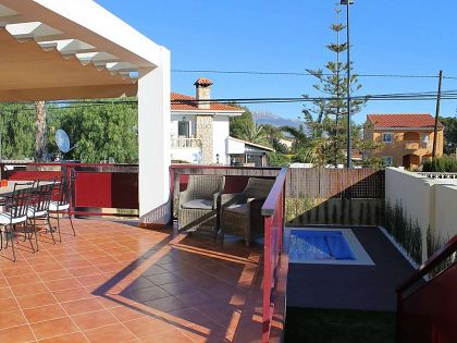 Villa for sale in town, Spain 279794